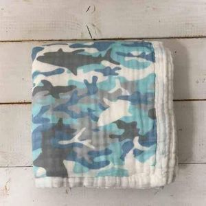 New Coco Moon Hawaii Kai Camo Throw Blanket